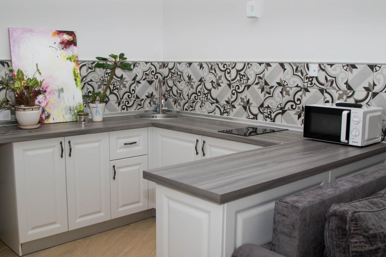 Apart Hotel Greenwood Near Sea Oldenburg Bagian luar foto