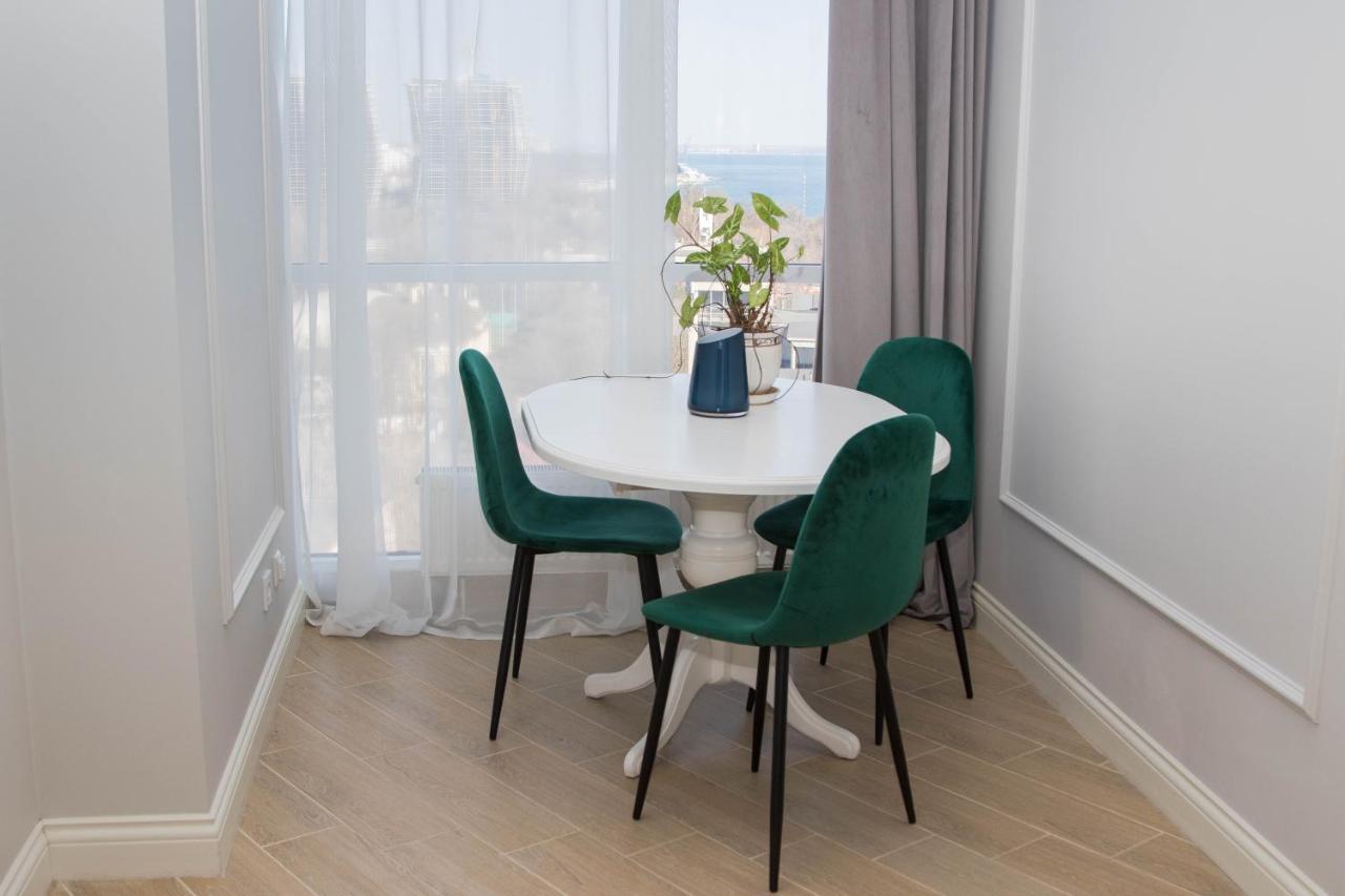 Apart Hotel Greenwood Near Sea Oldenburg Bagian luar foto
