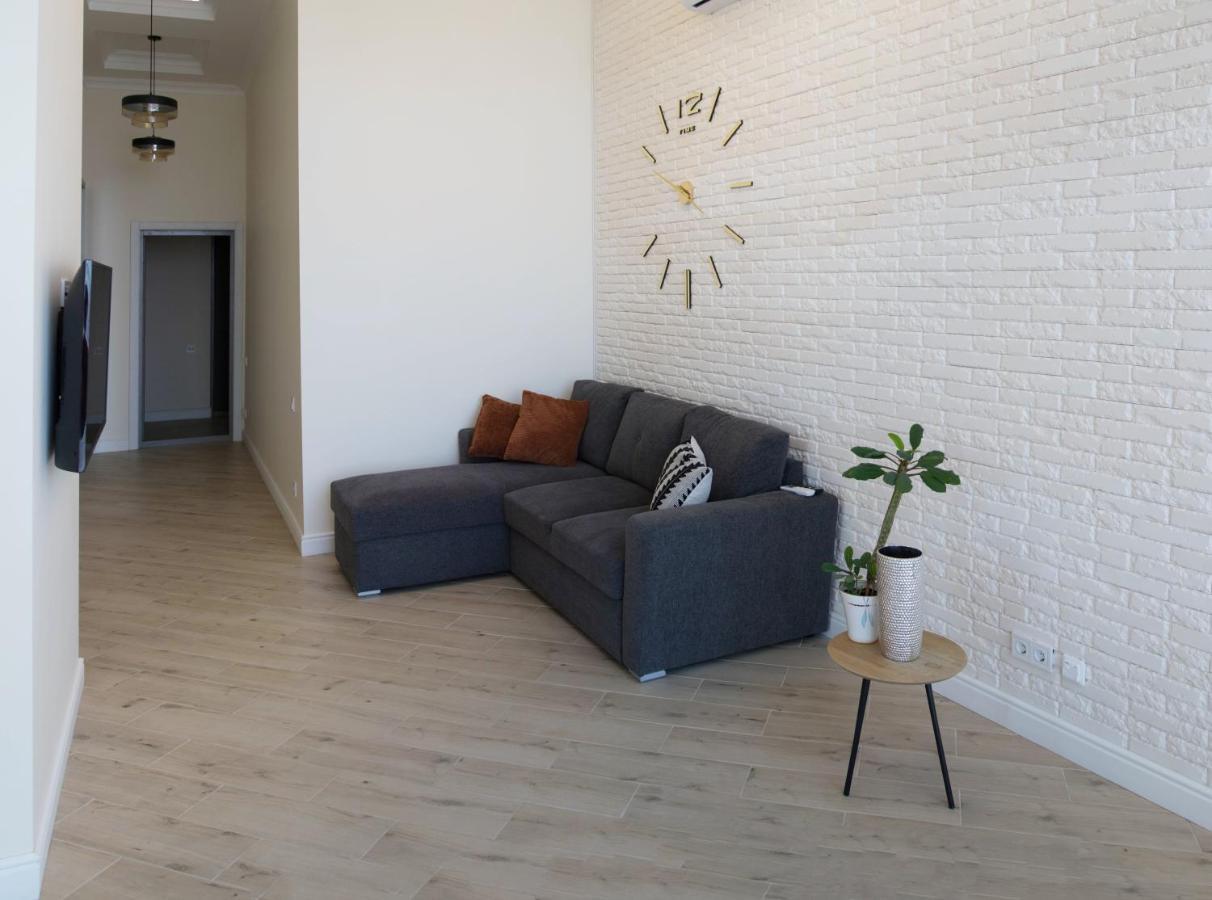 Apart Hotel Greenwood Near Sea Oldenburg Bagian luar foto