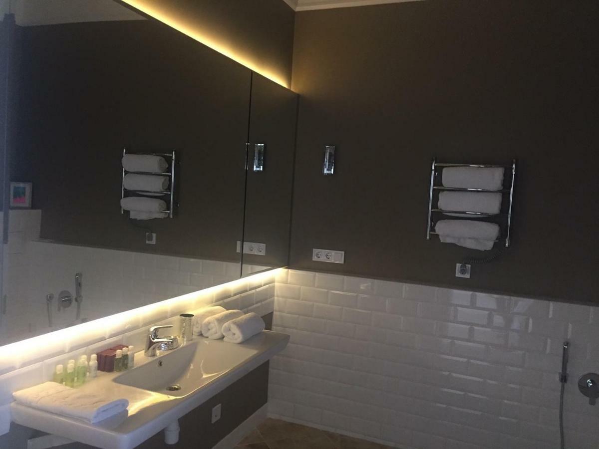Apart Hotel Greenwood Near Sea Oldenburg Bagian luar foto