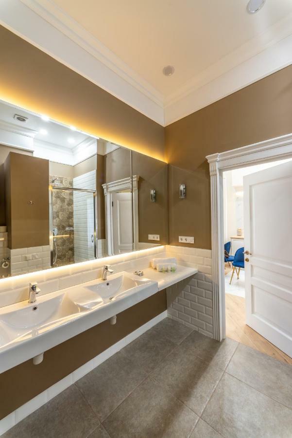 Apart Hotel Greenwood Near Sea Oldenburg Bagian luar foto